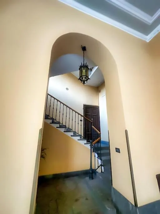 Taxi No-Need B&B - Metro, Train Station, Nightlife And Restaurants Apartment