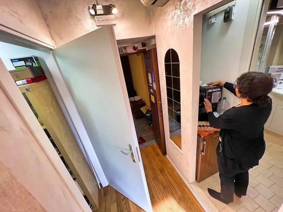 Apartment Taxi No-Need B&B - Metro, Train Station, Nightlife And Restaurants