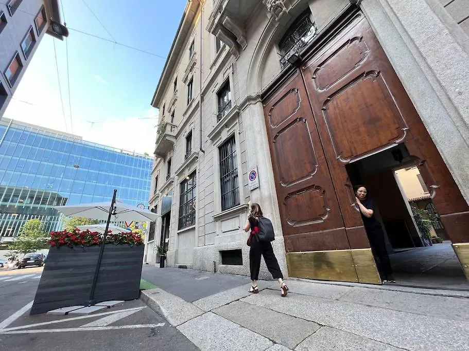 Apartment Taxi No-Need B&B - Metro, Train Station, Nightlife And Restaurants