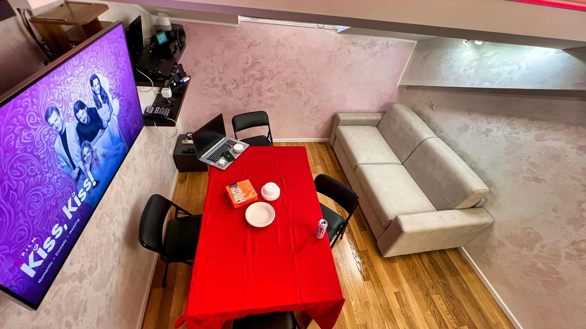 Apartment Taxi No-Need B&B - Metro, Train Station, Nightlife And Restaurants