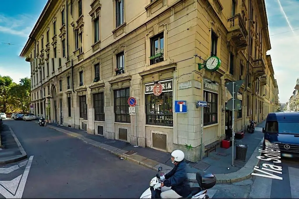 Taxi No-Need B&B - Metro, Train Station, Nightlife And Restaurants Italy